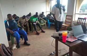 the ABEDEV youth volunteers training at Sirindiro House — photo 3
