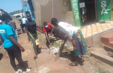 the Funyula Market clean-up by ABEDEV youth volunteers — photo 3